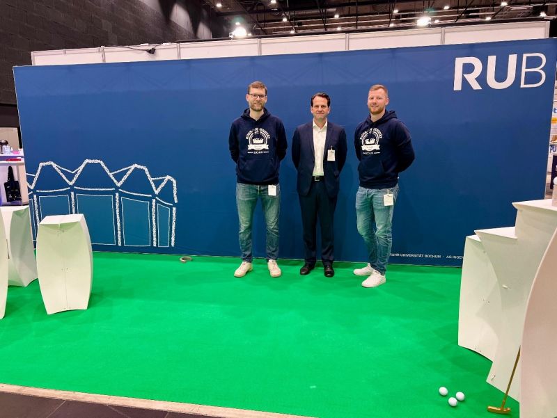 Messestand und Teil des AG Ingenieuergeologie & Felsmechanik Teams