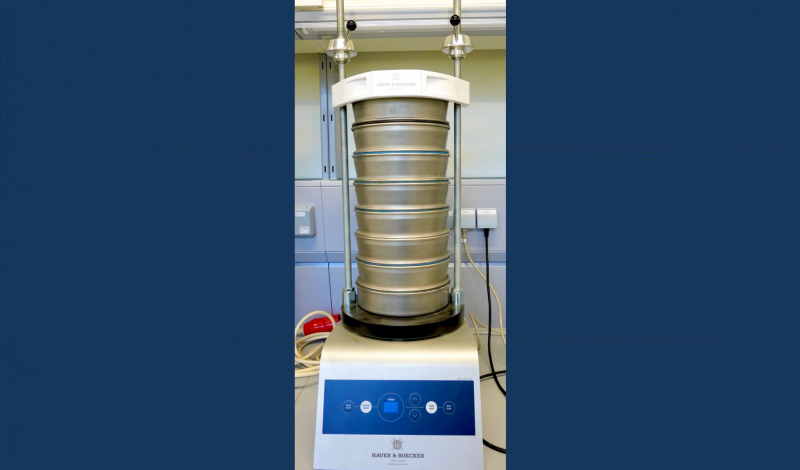 Analysensiebmaschine (klein)