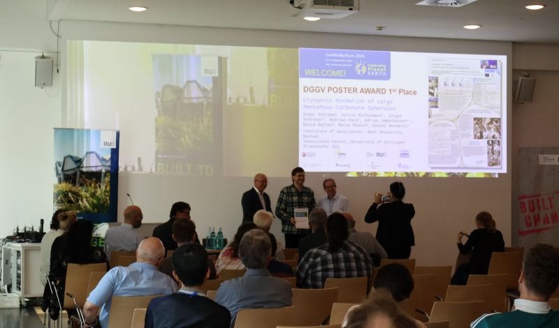 Oskar Schramm winning the poster award